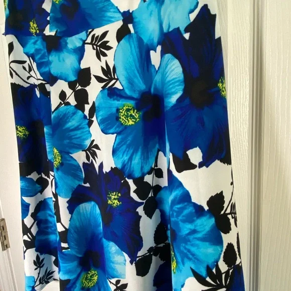 Sleeveless AB Studio Blue Floral Dress - Picture 12 of 16